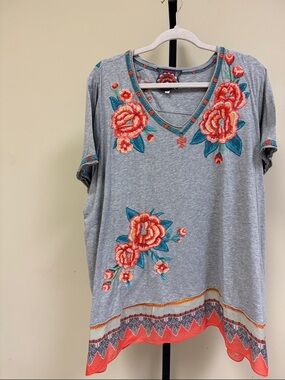 Johnny Was Gray V-Neck Tunic with Coral & Teal Floral Embroidery